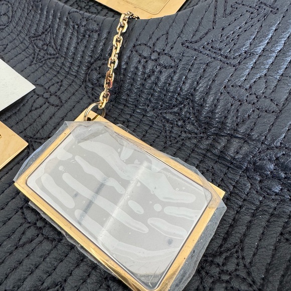 LOUIS VUITTON POCHETTE ALTAIR CUIR CLUTCH - Picture 10 of 11